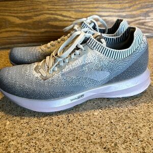 Brooks running shoe size 10